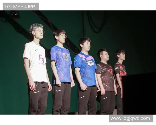 CSGO战术排行榜揭晓LNG战队荣登第十名引发热议 CSGO战术排行榜揭晓LNG战队荣登第十名引发热议